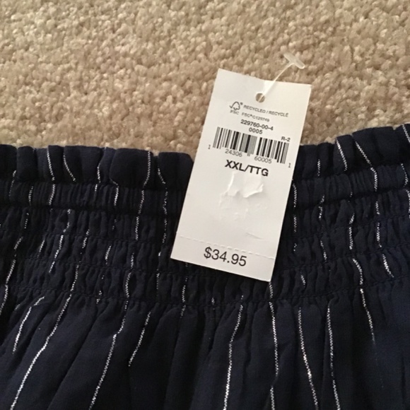 A brand new dark blue skirt in perfect condition. - Picture 3 of 3